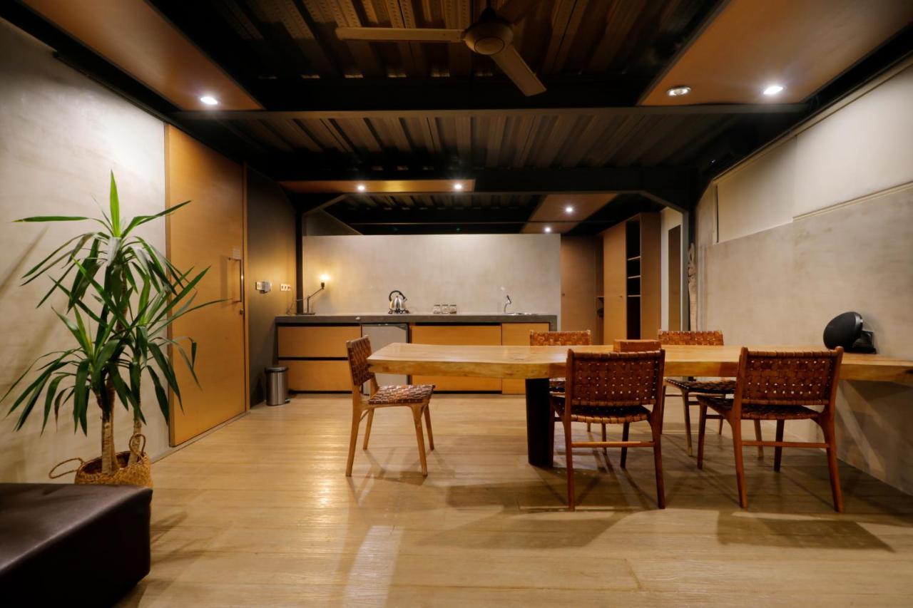 Clio Apartment Seminyak Exterior foto